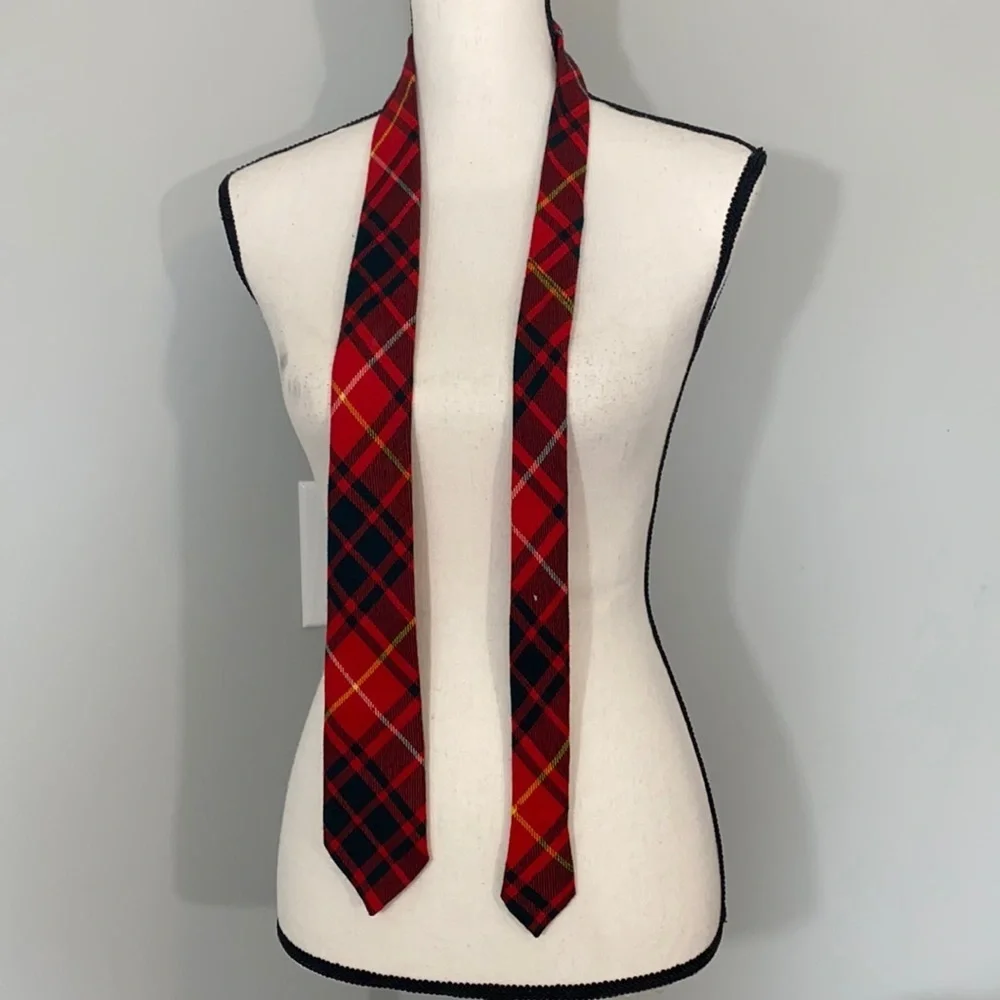 Lochcarron German 100% Wool Plaid Holiday Christmas  Tye